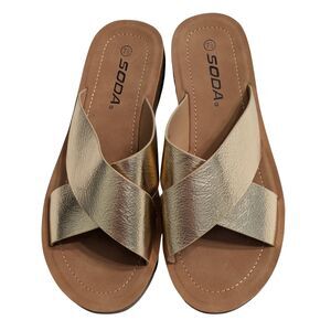 👡 Soda Women's Gold Metallic Crisscross Strap Platform Wedge Sandals Size 7.5